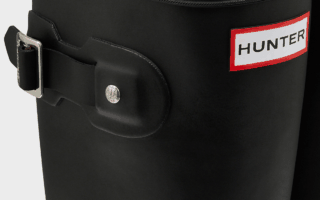 Hunter Packable Rain Boots black closeup on top buckle and logo