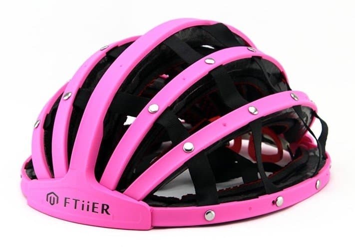 Cairbull helmet in pink open