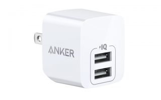 Anker-PowerPort-Mini open